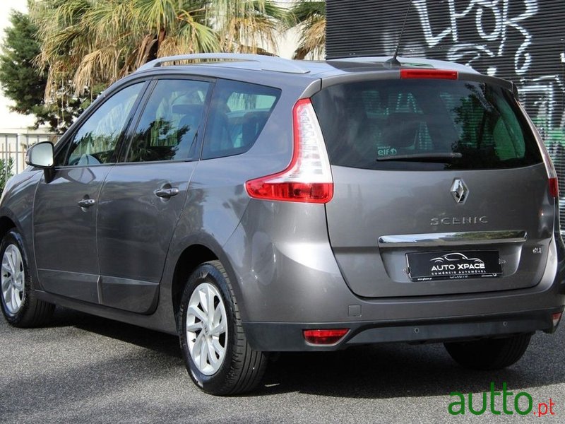 2014' Renault Grand Scenic photo #6