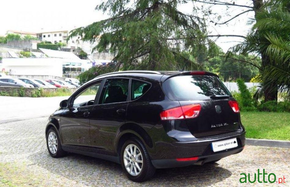 2010' SEAT Altea Xl 1.6 Tdi Sport Dpf photo #1