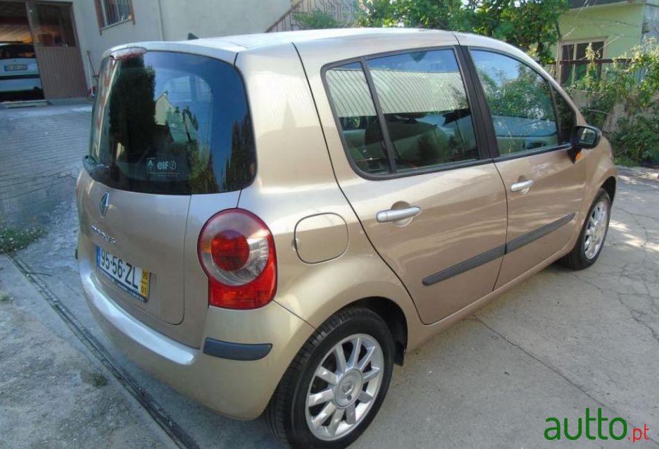 2005' Renault Modus 1.2 Pack Dynamique photo #2