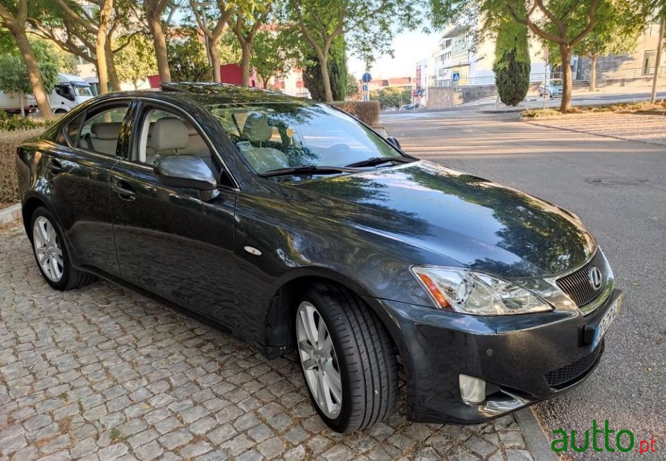 2007' Lexus Is 220 Sport photo #2