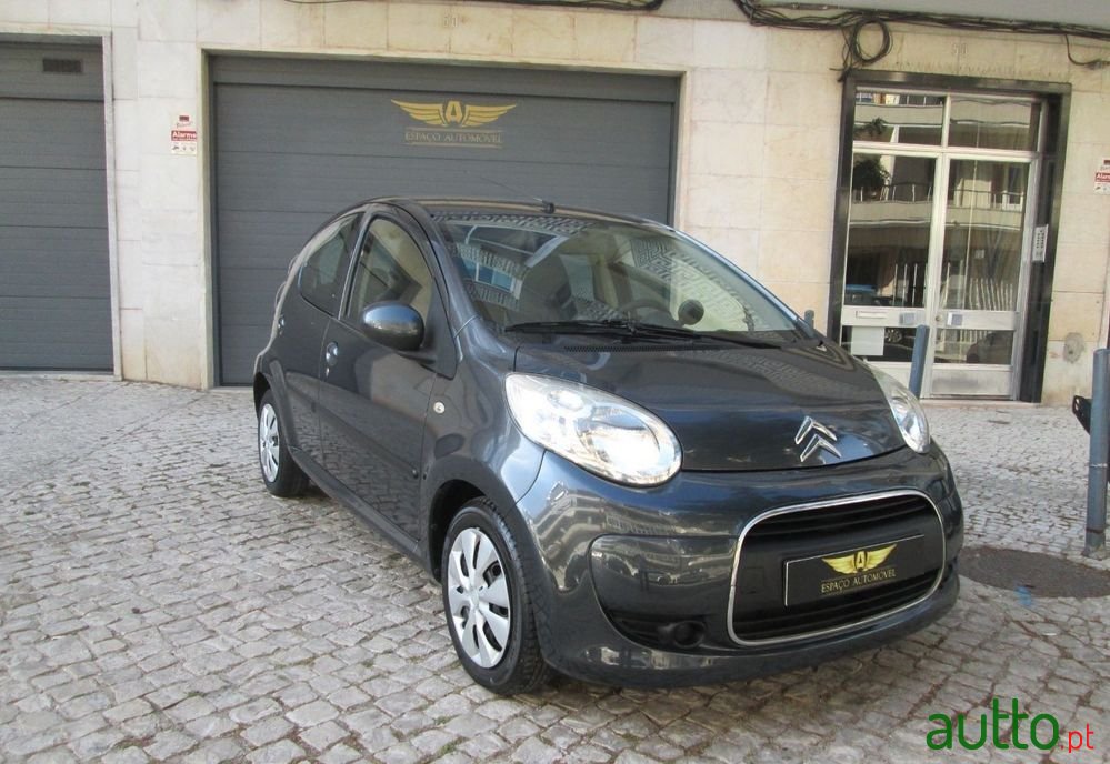 2010' Citroen C1 photo #2