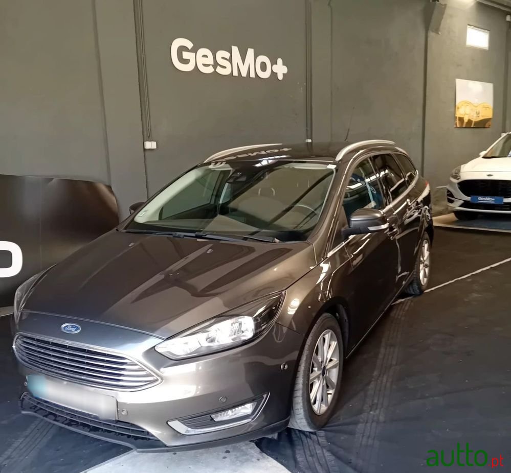 2016' Ford Focus photo #1