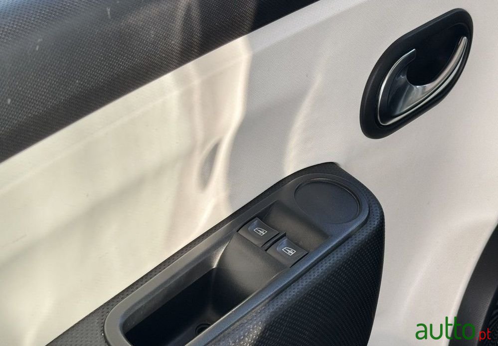 2019' Renault Twingo photo #5