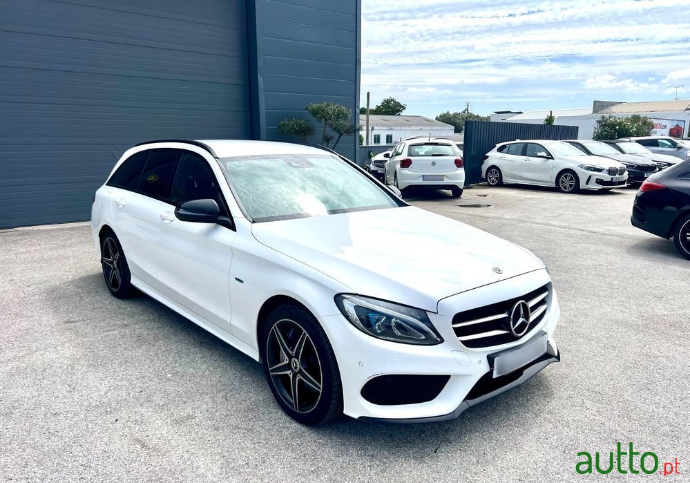 2017' Mercedes-Benz Classe C photo #6