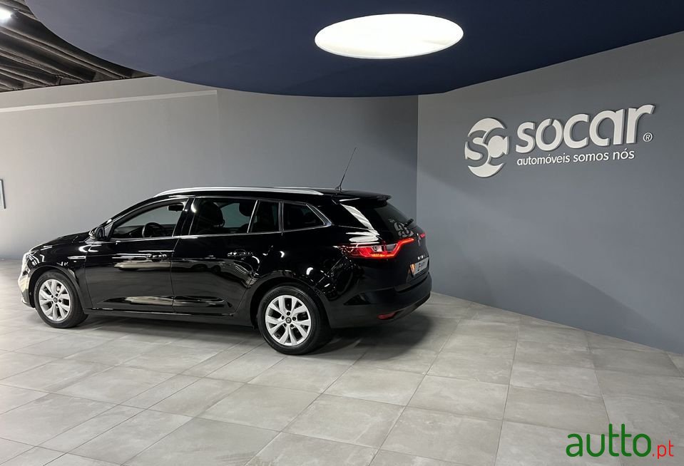 2019' Renault Megane Sport Tourer photo #4