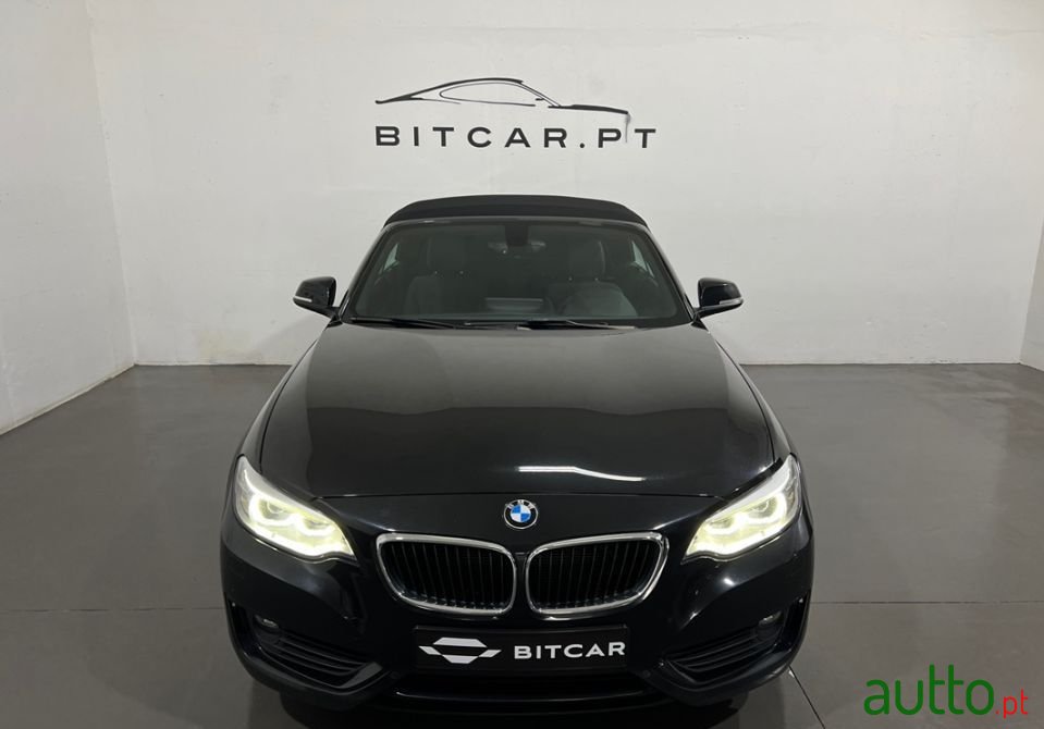 2016' BMW 220 Sport photo #3