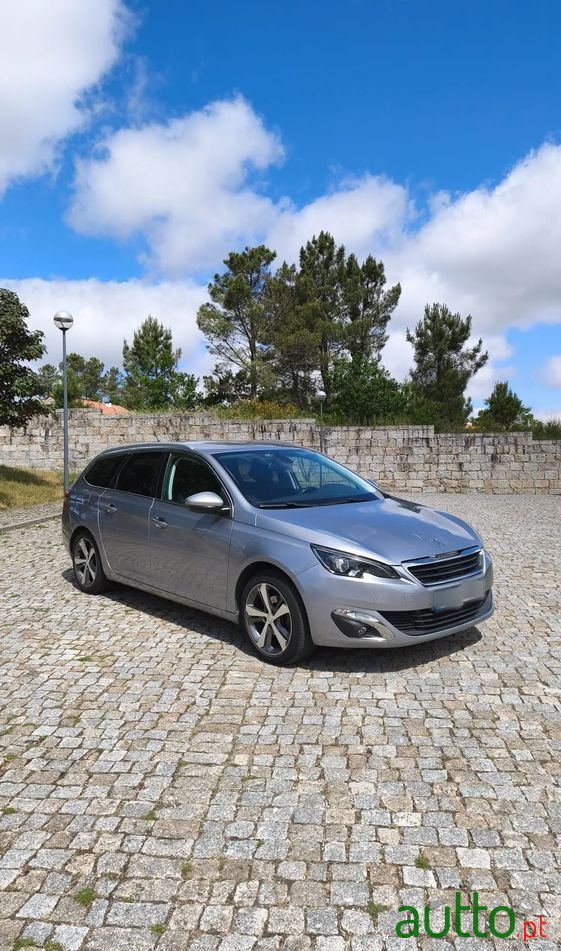 2017' Peugeot 308 Sw photo #3