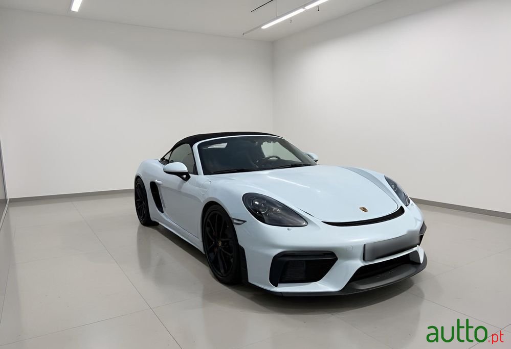 2022' Porsche Spyder Pdk photo #3