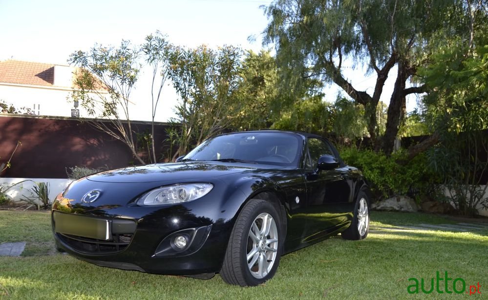 2010' Mazda MX-5 1.8 Mzr Center-Line photo #6