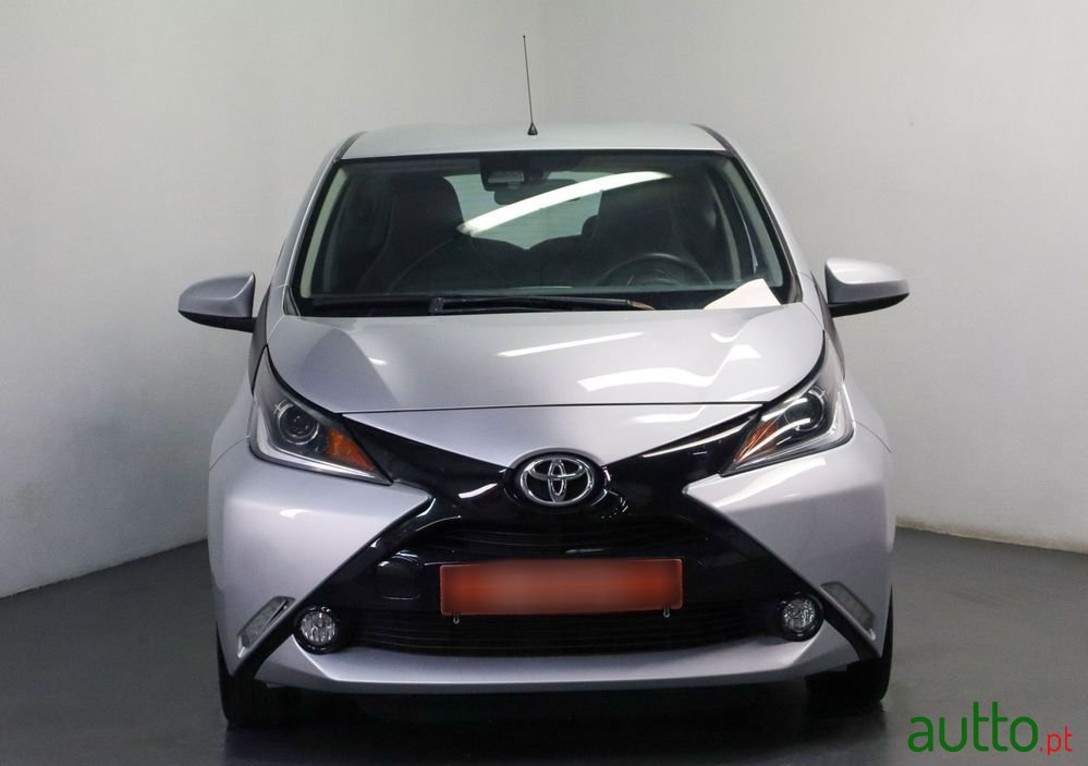 2018' Toyota Aygo photo #2