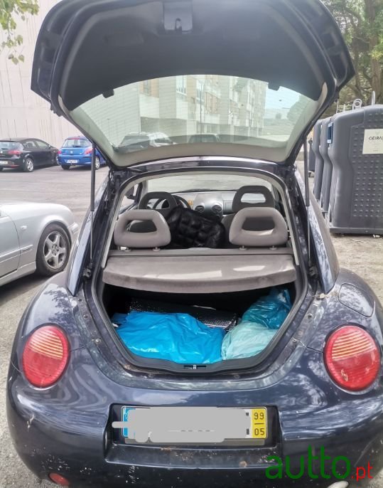 1999' Volkswagen New Beetle photo #4