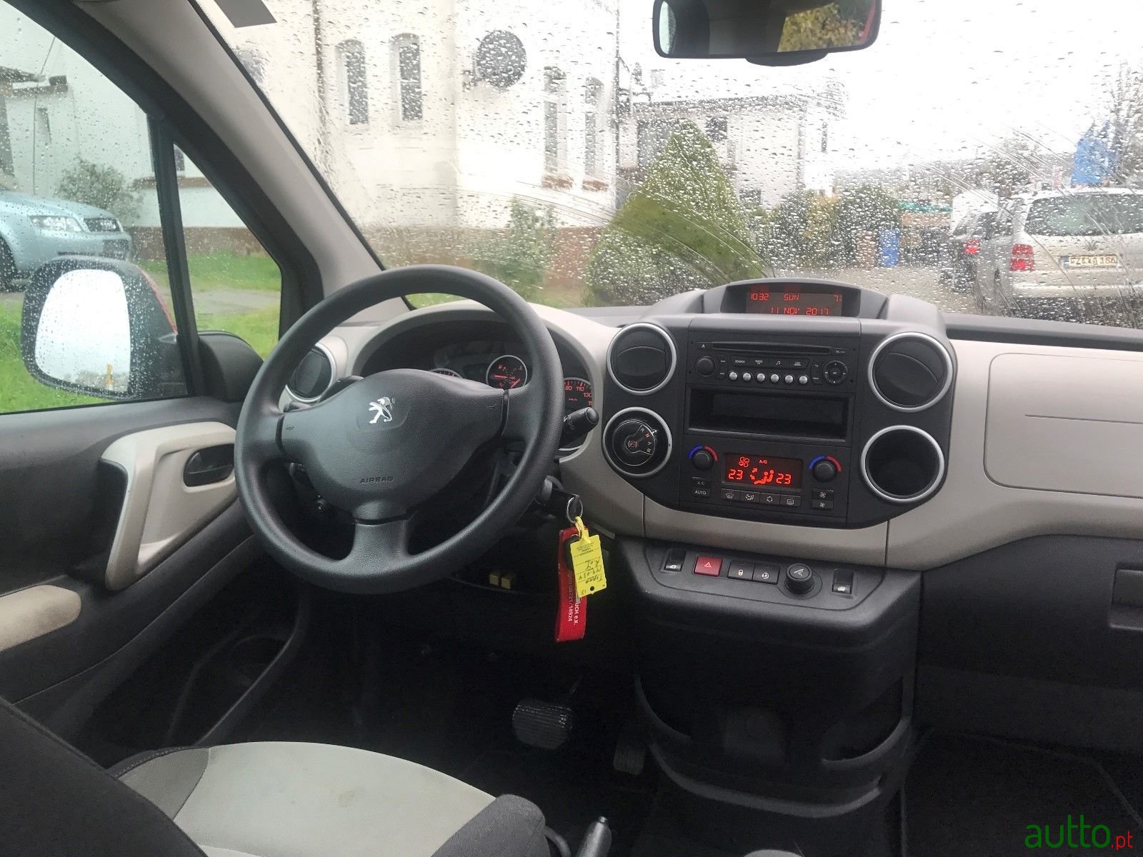 2013' Peugeot photo #7