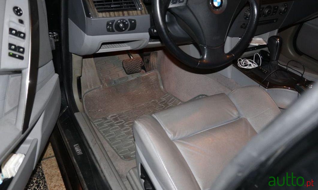 2003' BMW 530 photo #1