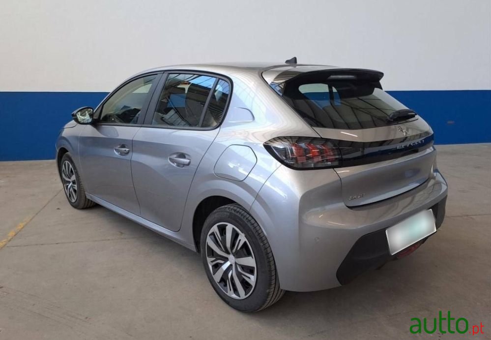 2023' Peugeot 208 photo #5