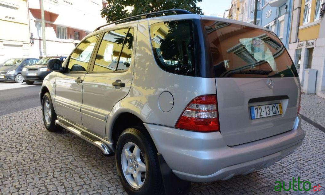 2001' Mercedes-Benz Ml-270 photo #4