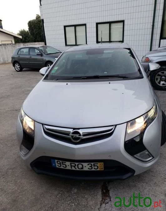 2012' Opel Ampera photo #4