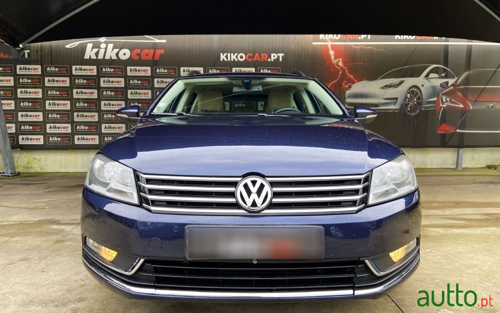 2013' Volkswagen Passat Variant photo #3