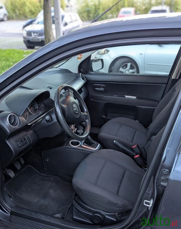 2007' Mazda 2 photo #5