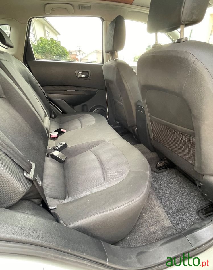 2010' Nissan Qashqai 1.5 Dci Tekna Sport 18 photo #5