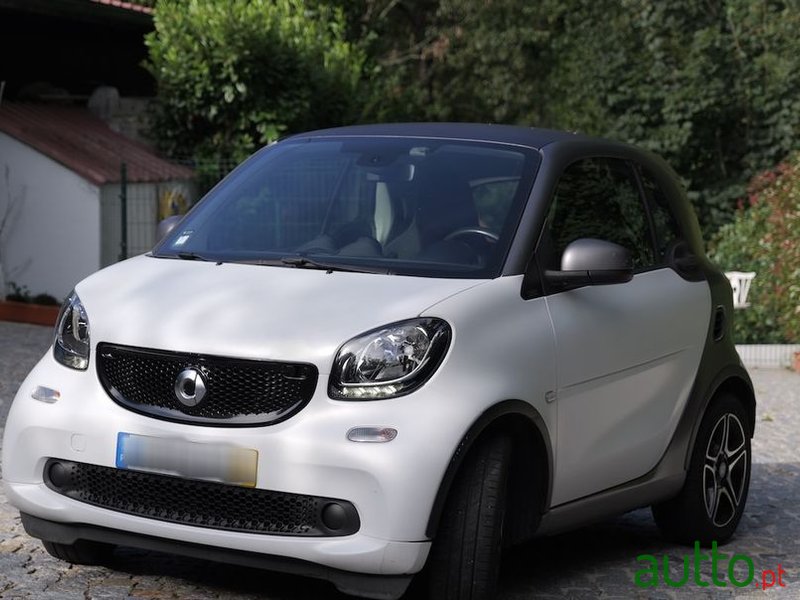 2016' Smart Fortwo photo #3