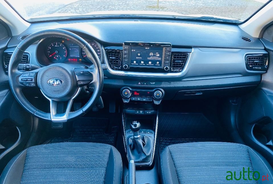 2018' Kia Stonic photo #4