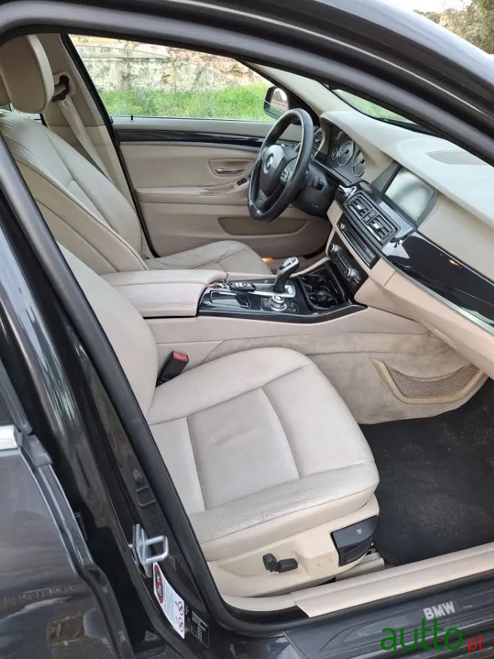 2013' BMW Série 5 photo #6