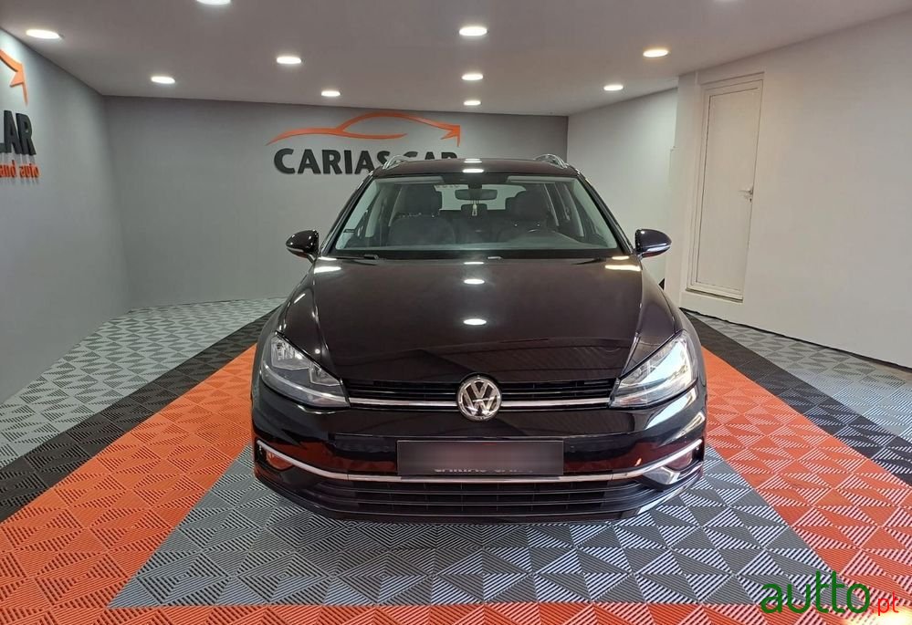 2018' Volkswagen Golf Variant photo #4