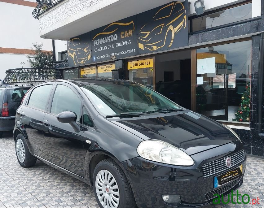 2010' Fiat Grande Punto photo #1