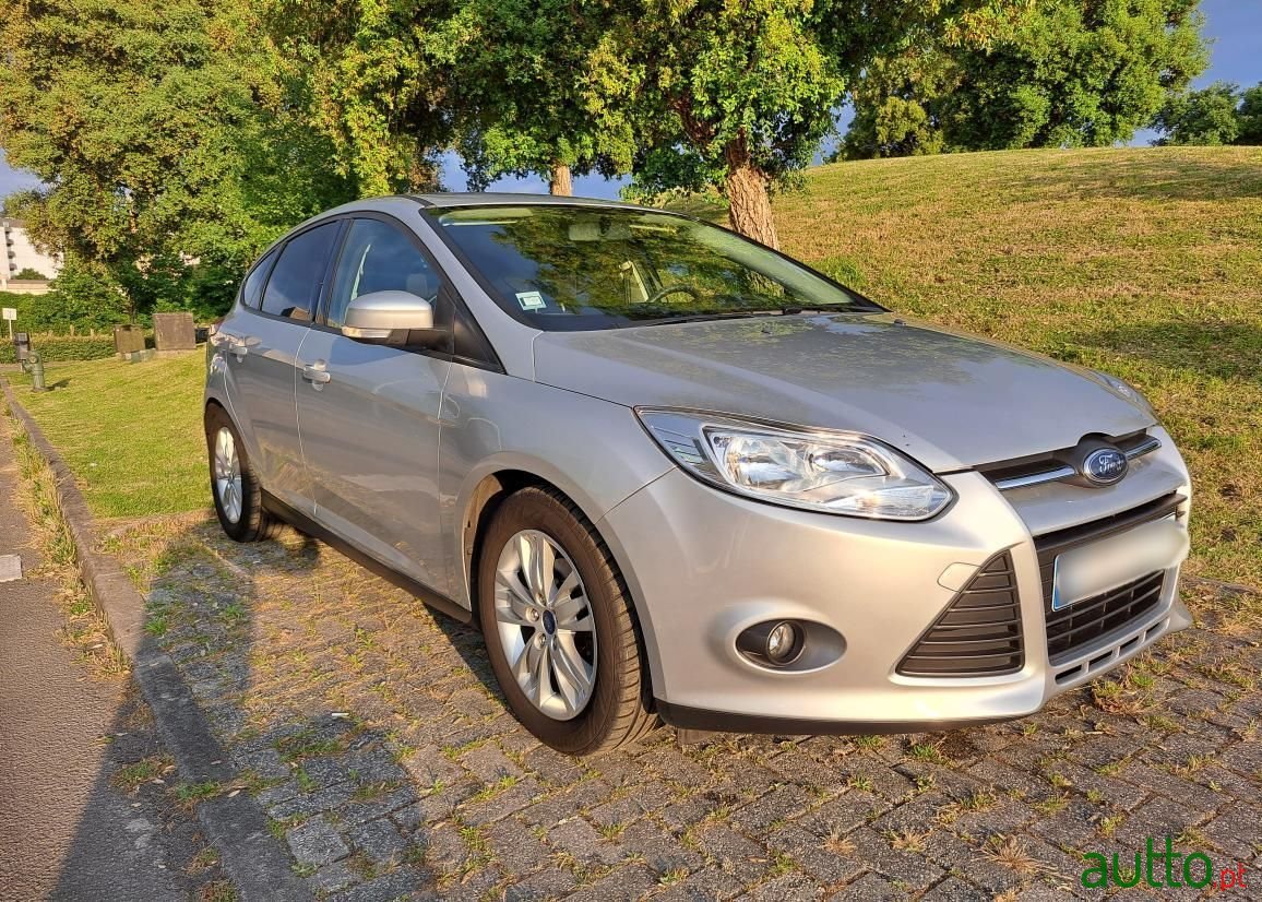 2014' Ford Focus photo #2