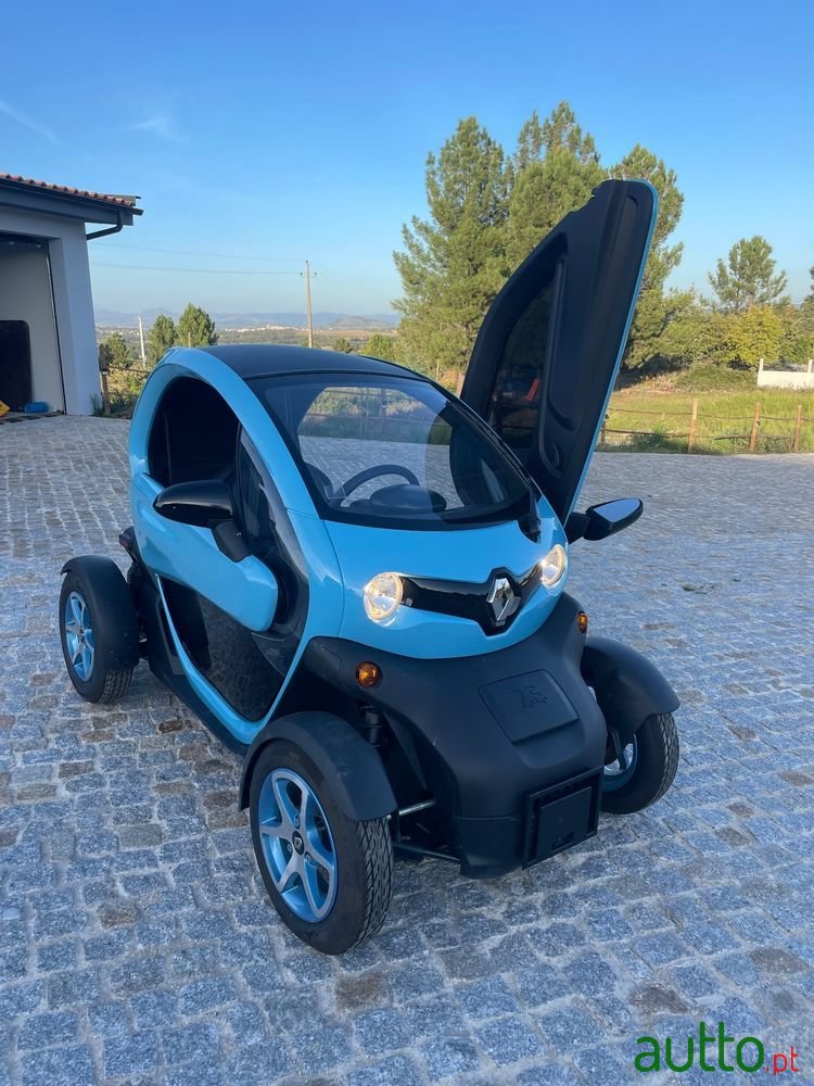 2020' Renault Twizy 80 Intens Blue photo #4