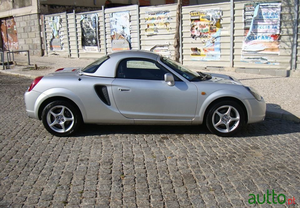 2001' Toyota MR2 photo #1