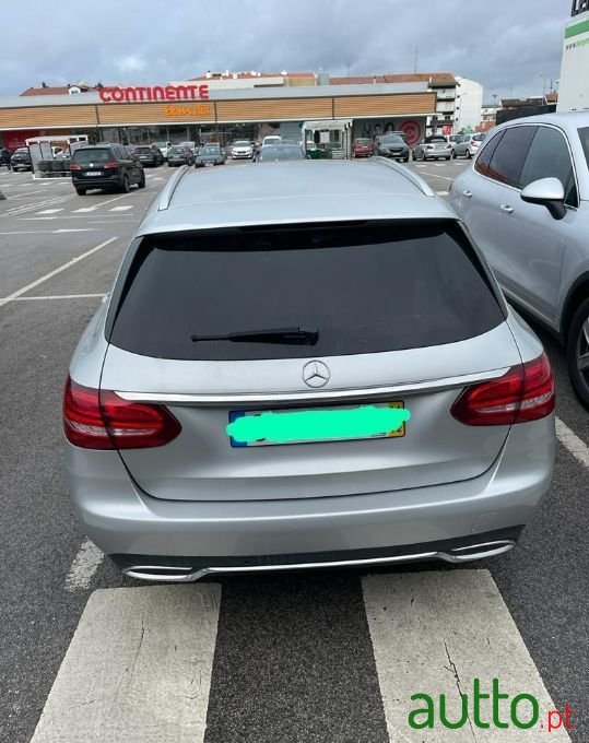 2014' Mercedes-Benz C-200 photo #3