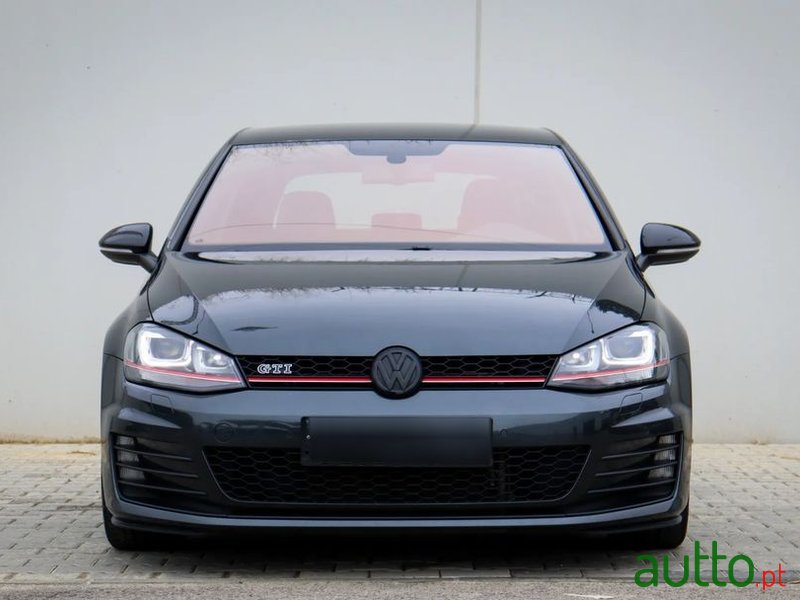 2014' Volkswagen Golf photo #5