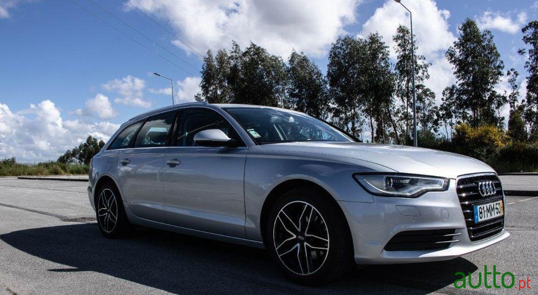 2011' Audi A6 Avant photo #3