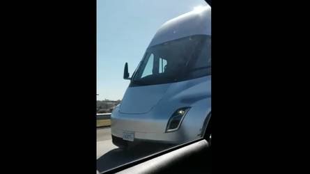 Watch Tesla Semi Drive Down The Highway At 112-Plus km/h
