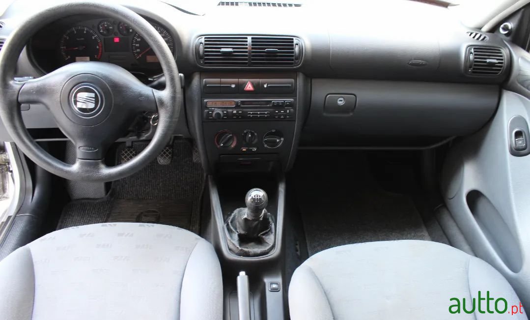 2000' SEAT Leon photo #6