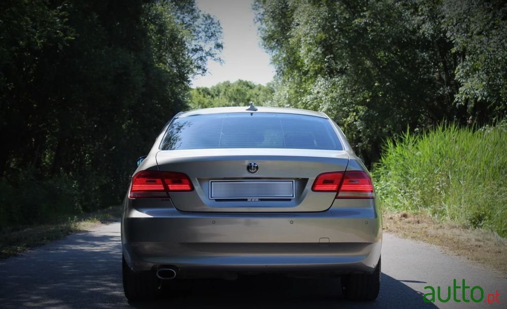 2007' BMW 320 D photo #5