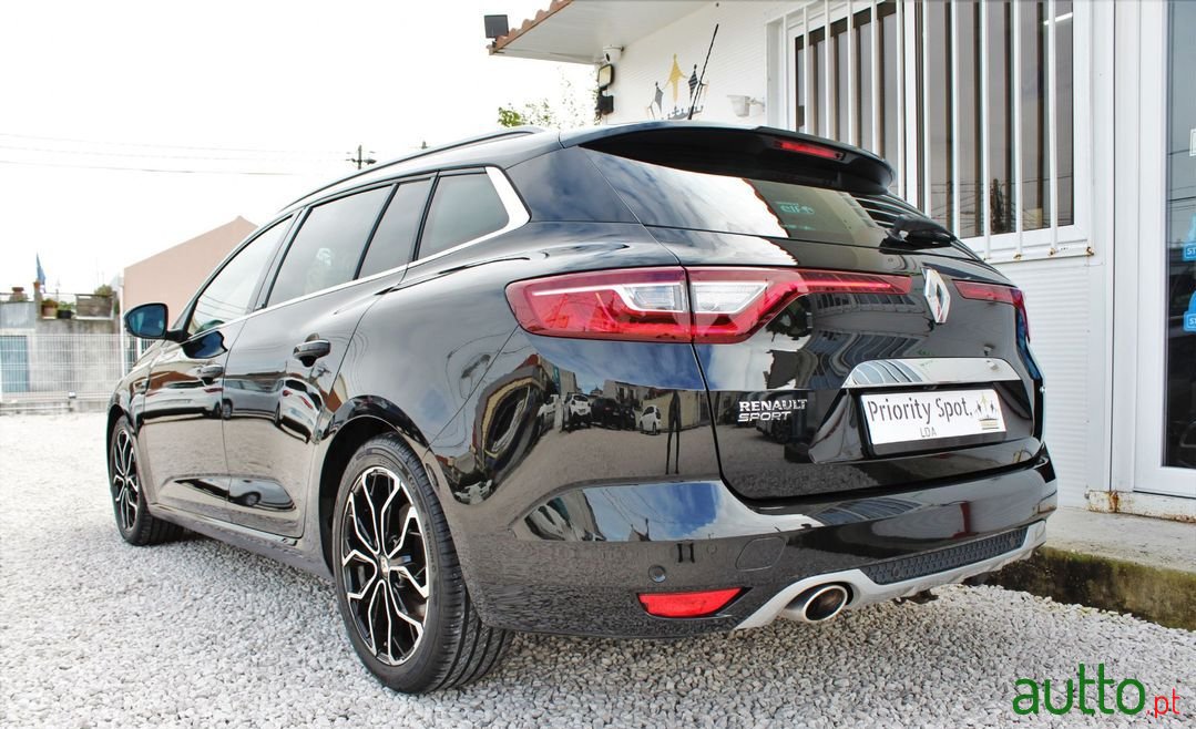 2017' Renault Megane Sport Tourer photo #5