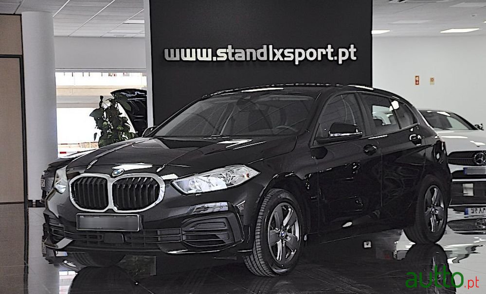 2020' BMW 118 photo #1