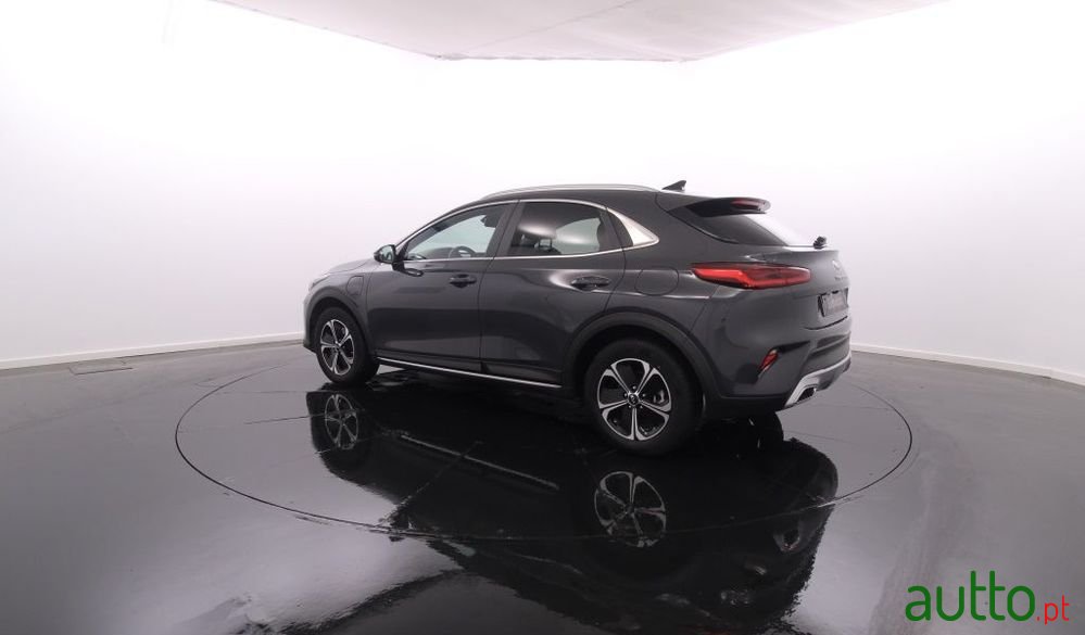2021' Kia XCeed photo #3
