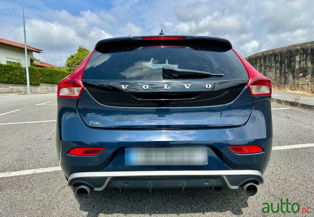 2013' Volvo V40 1.6 D2 R-Design photo #6