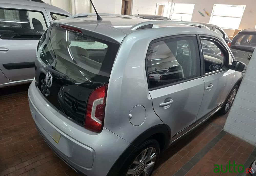 2013' Volkswagen Up! photo #5