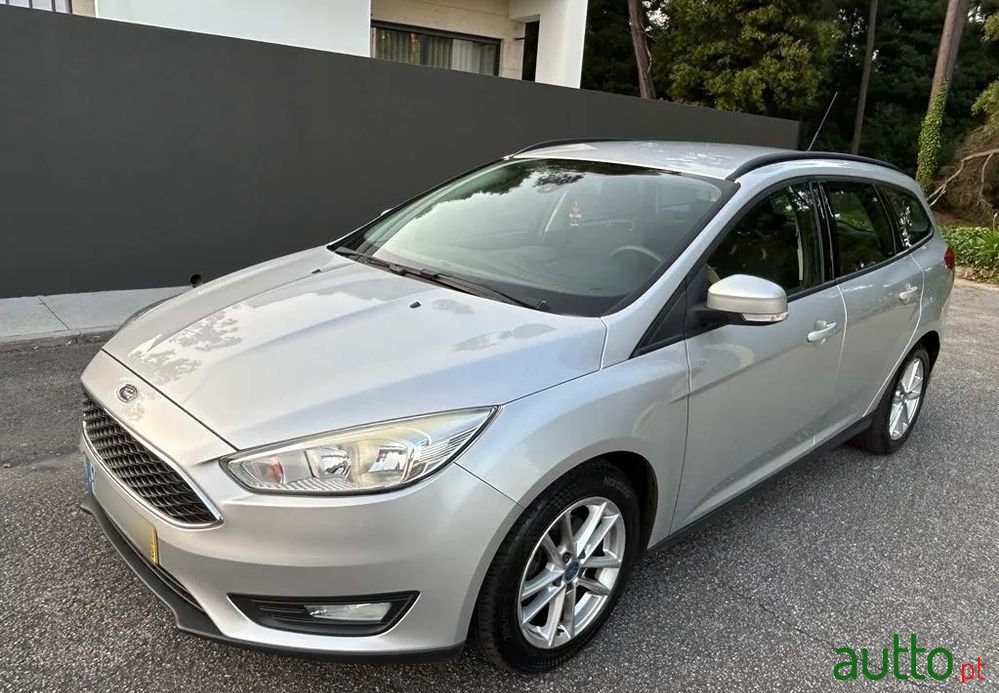 2016' Ford Focus Sw photo #1