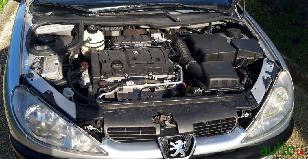 2001' Peugeot 206 1.6 photo #2