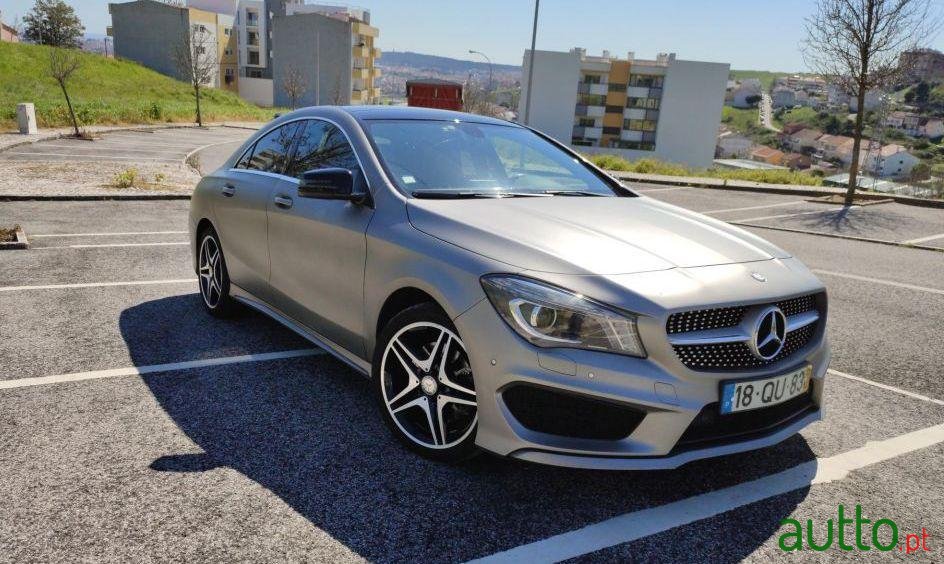 2013' Mercedes-Benz Cla-220 photo #3