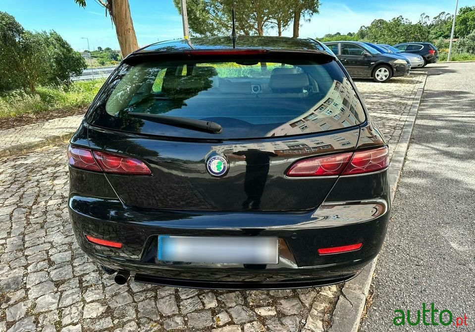 2007' Alfa Romeo 159 Sportwagon photo #4