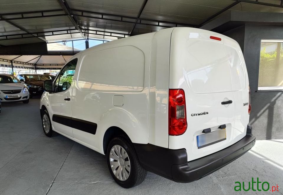 2011' Citroen Berlingo photo #2
