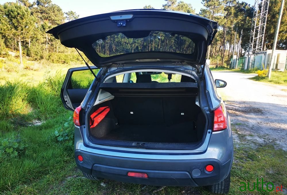 2009' Nissan Qashqai photo #6