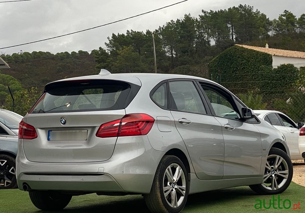 2016' BMW Série 2 D Advantage photo #4