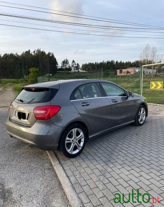 2015' Mercedes-Benz 180 photo #1